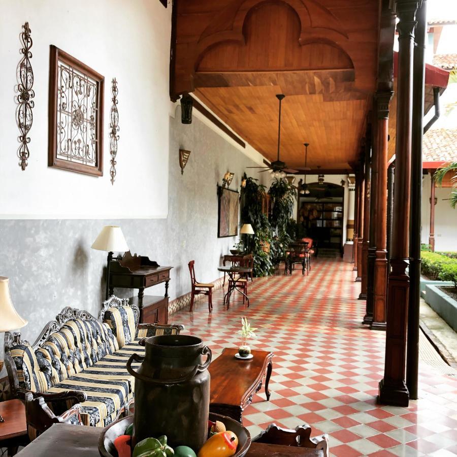 Hotel Dario Granada Luaran gambar
