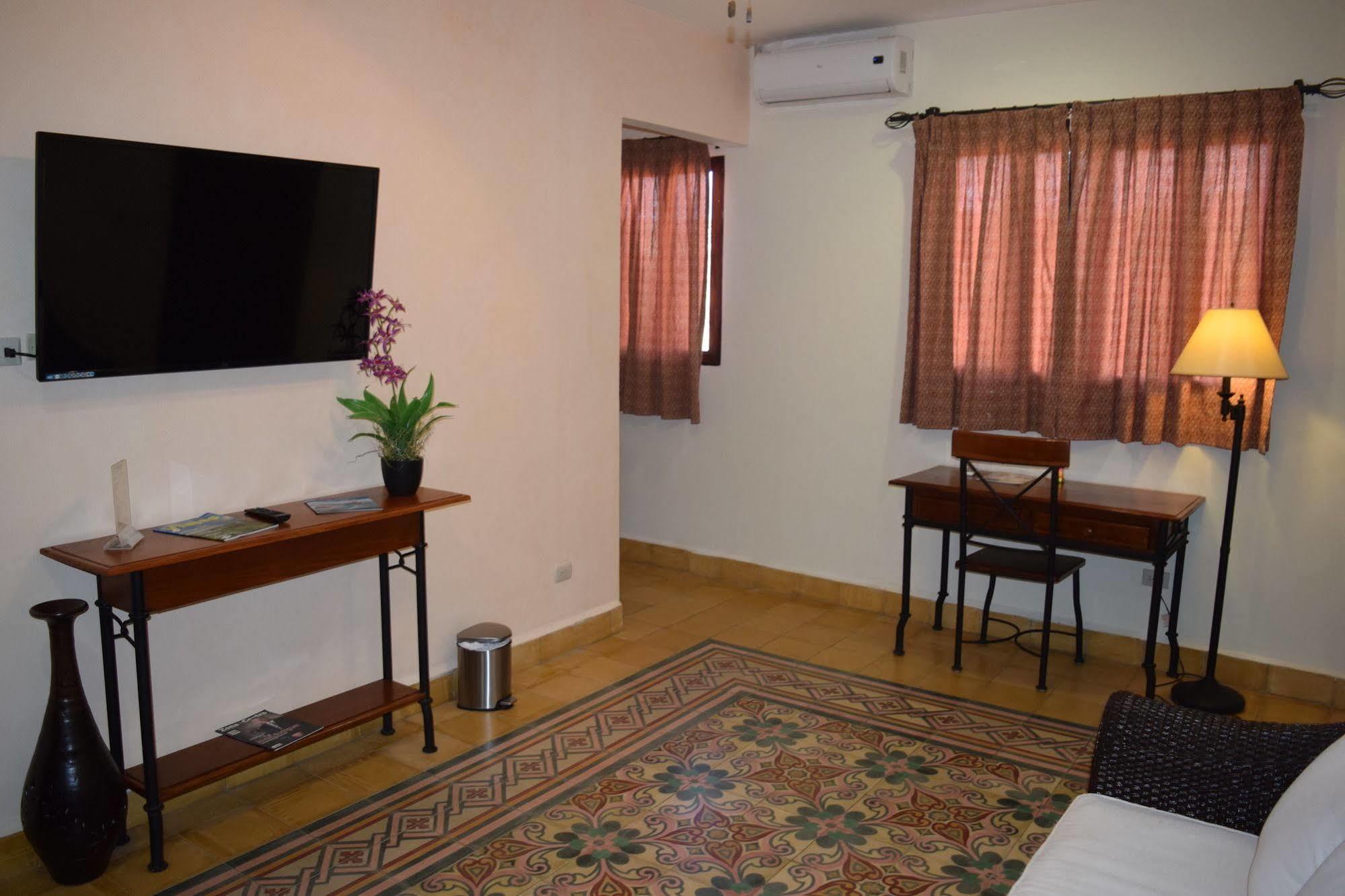 Hotel Dario Granada Luaran gambar