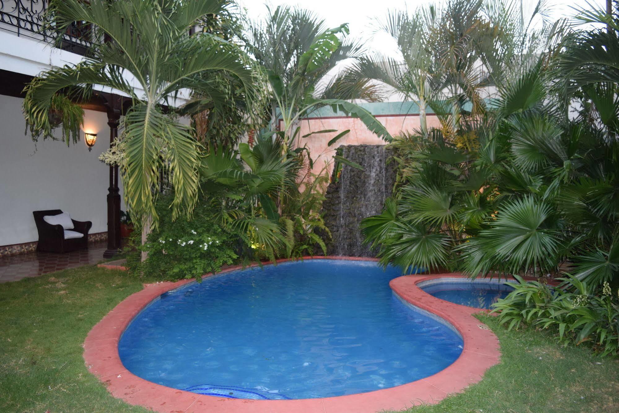Hotel Dario Granada Luaran gambar
