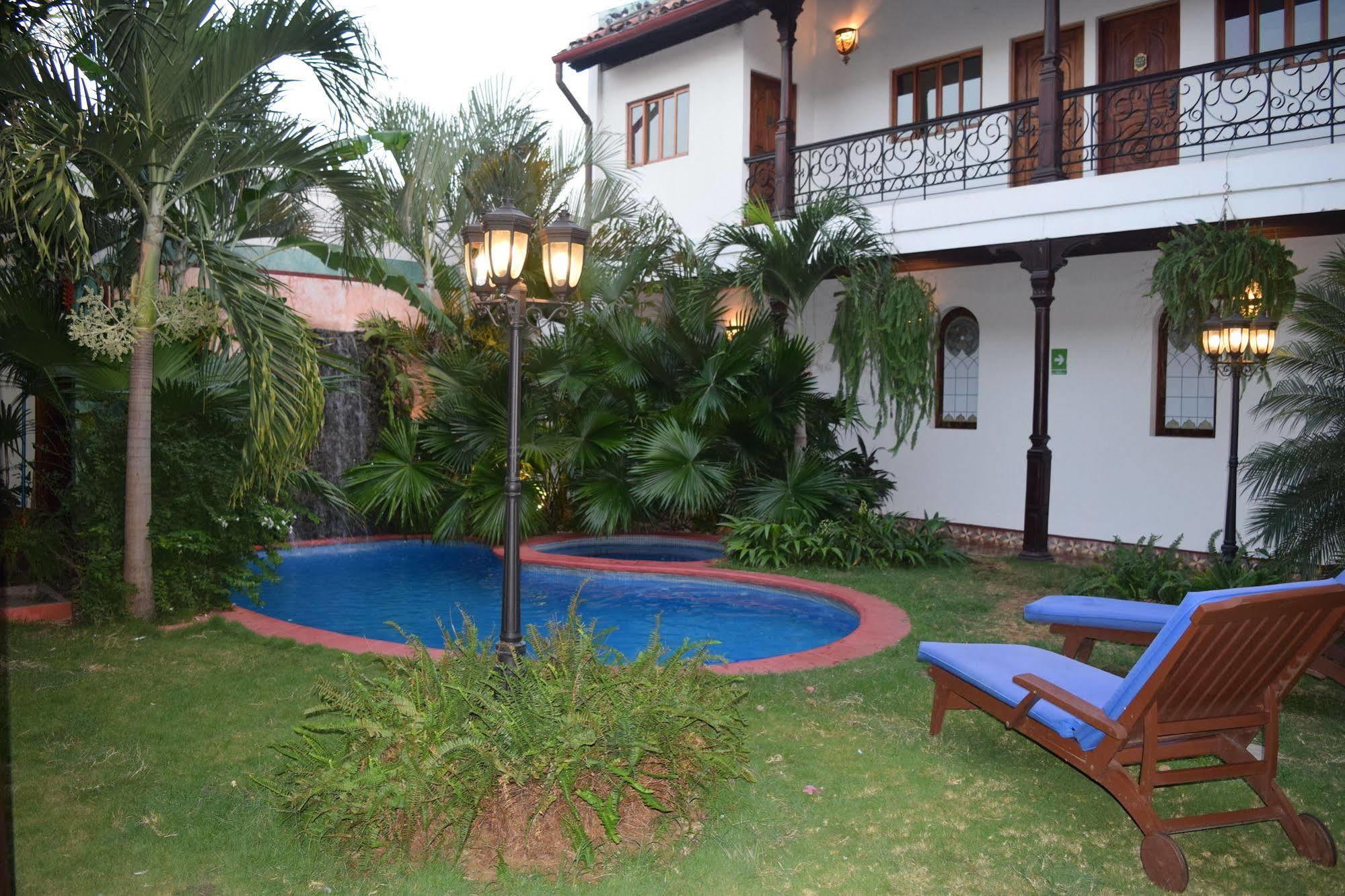 Hotel Dario Granada Luaran gambar