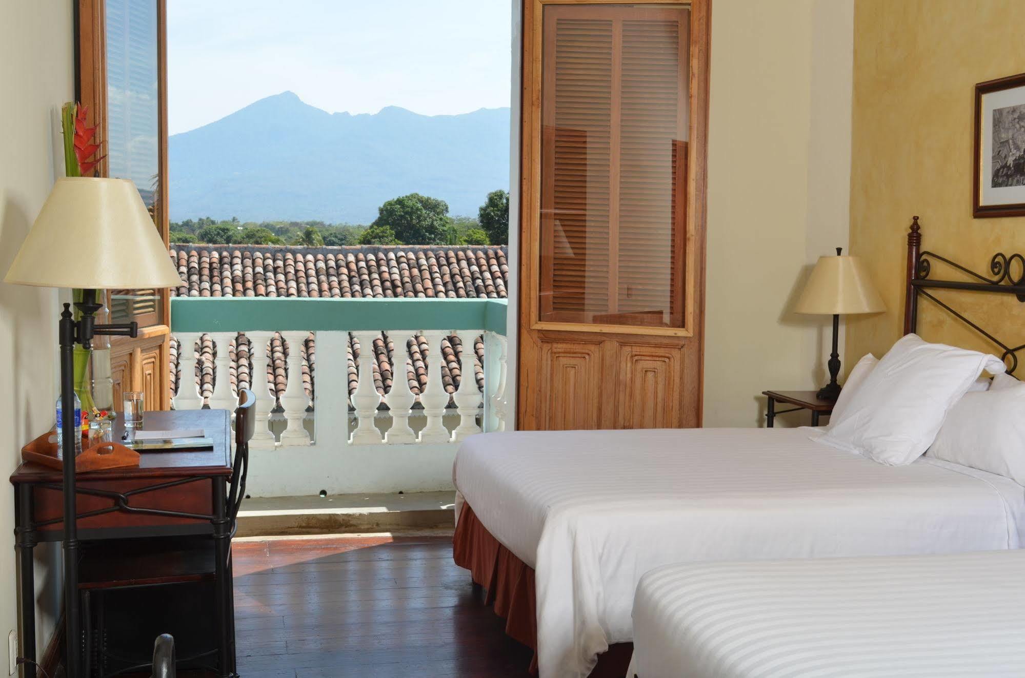 Hotel Dario Granada Luaran gambar