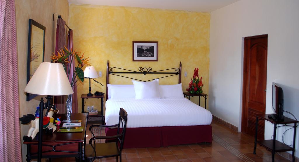 Hotel Dario Granada Luaran gambar