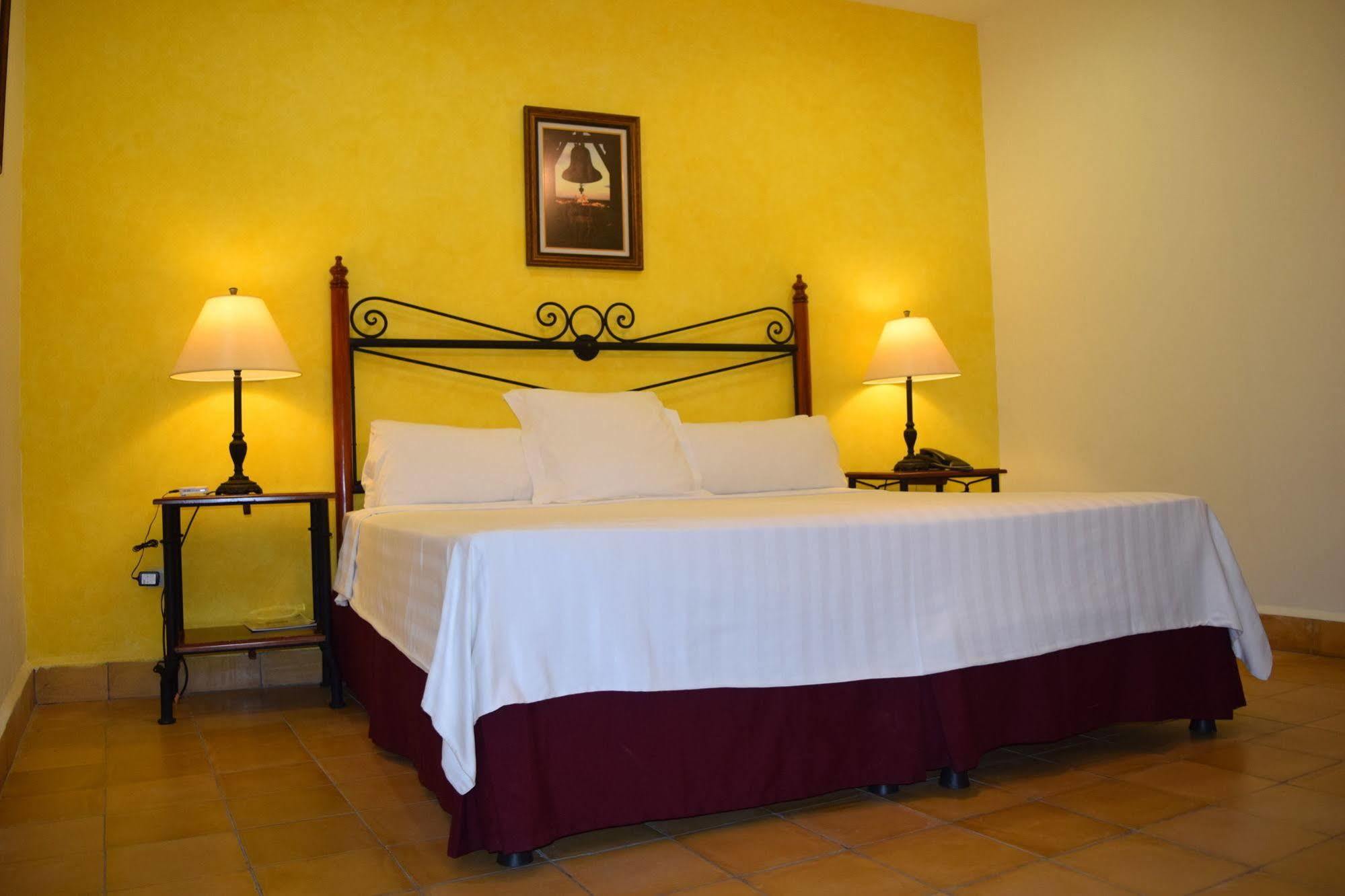 Hotel Dario Granada Luaran gambar